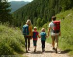 Wandern mit Kindern wertvolle Familienzeit oder unterschätzte Gefahr